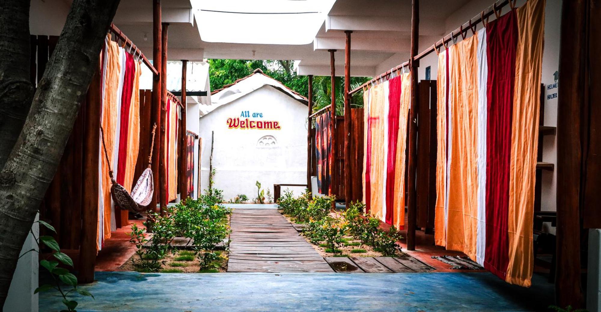 Surfers Park Arugambay Bed and Breakfast Arugam Bay Eksteriør billede